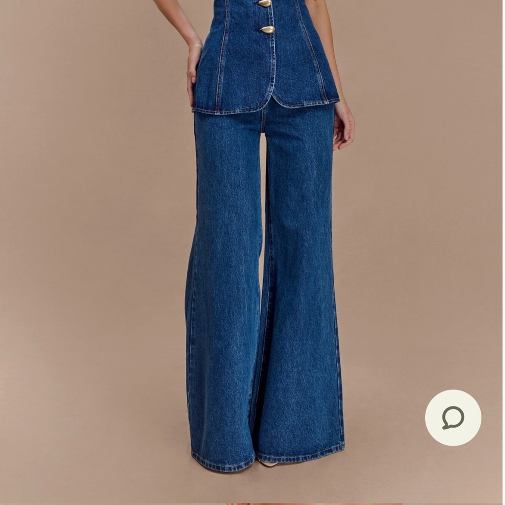 MESHKI Women's Jen Flared Wide Leg Jeans